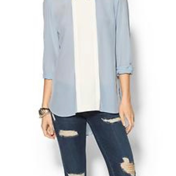 BCBGMaxAzria Tops - 💕bcbg maxazria Blue preppy top open back